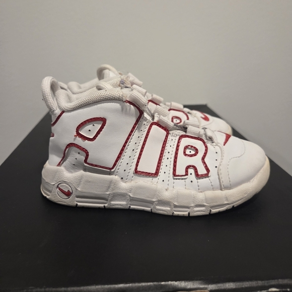 white red uptempo 2021